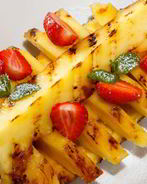 Ананас на гриле