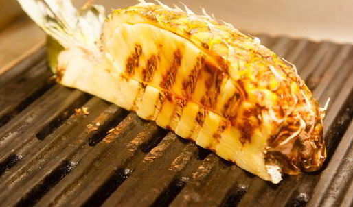 ананас на гриле