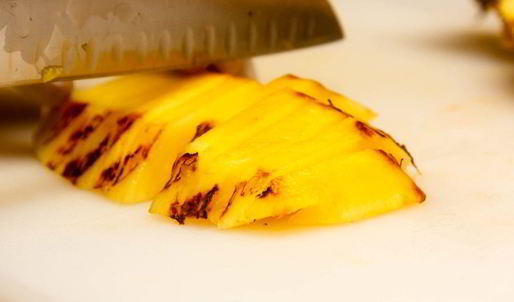 ананас на гриле