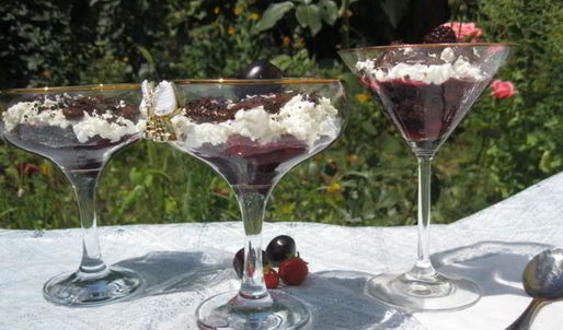 черешневый десерт с творогом