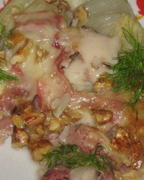 Фенхель с сырным фондю и сыровяленой ветчиной