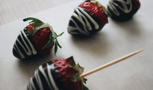 клубника в шоколаде