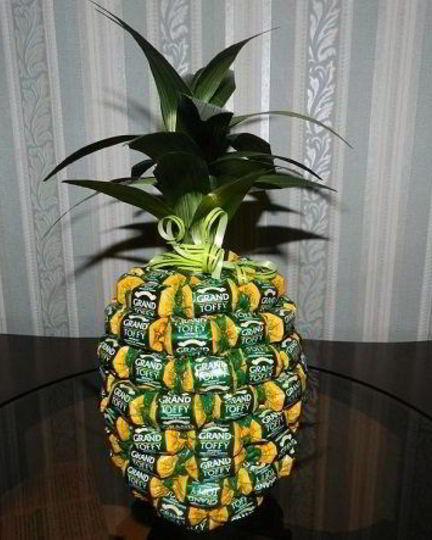 Рецепт ананаса из конфет