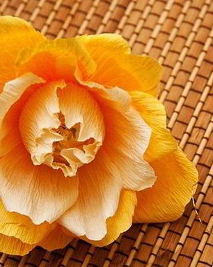 Английская роза из конфет