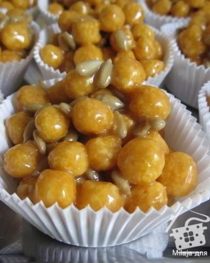 Рецепт конфет из круглого корнфлекса с семечками и ирисками