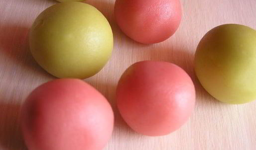 конфеты из марципана с орехом макадамия