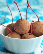 Конфеты из сухофруктов с коктейльной вишней