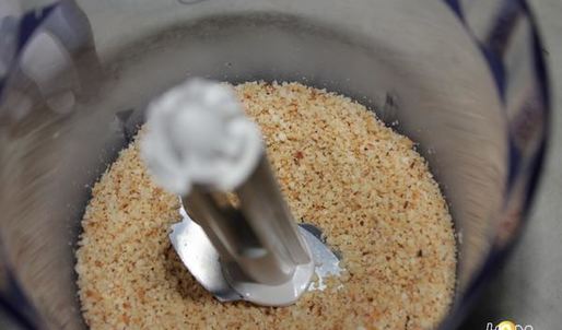 конфеты из вяленой клюквы в шоколаде