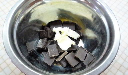 конфеты с вяленой вишней и отрубями