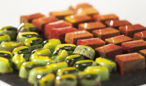 корпусные конфеты с ромово-вишневой начинкой