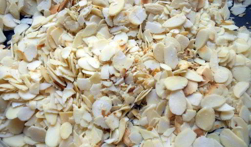 мягкие шоколадно-имбирные конфеты с вишней