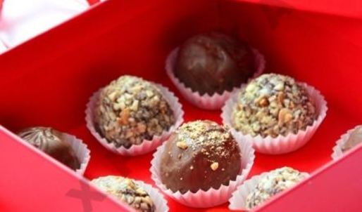 шоколадные конфеты с фундуком