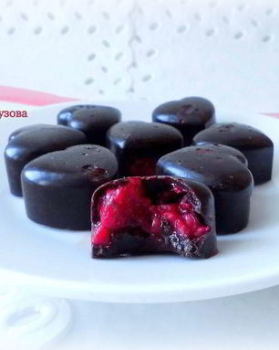 Шоколадные конфеты с малиной