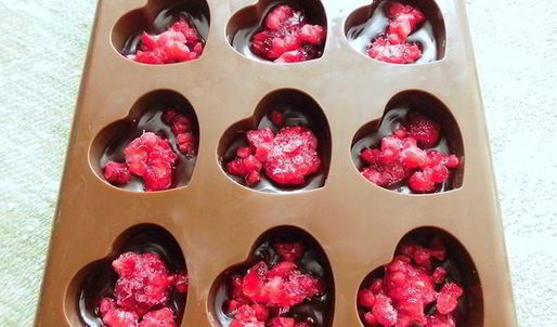 шоколадные конфеты с малиной