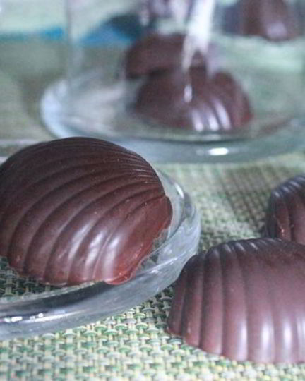 Рецепт шоколадных конфет с нутом и цукатами