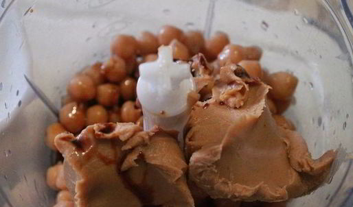 шоколадные конфеты с нутом и цукатами