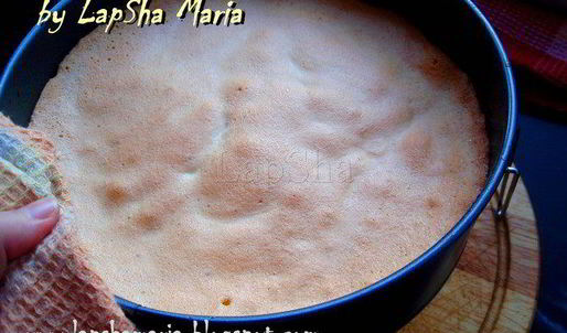 вишневые бисквитные конфеты в шоколаде