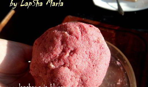 вишневые бисквитные конфеты в шоколаде