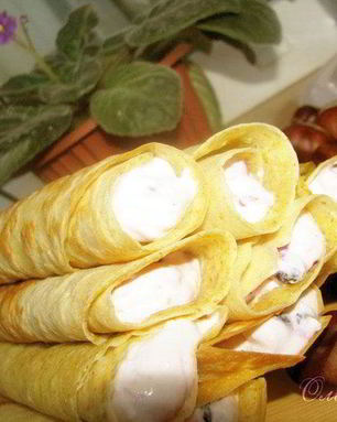 Блинчики 3 злака с творожно-ягодным кремом