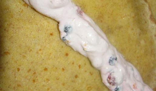 блинчики 3 злака с творожно-ягодным кремом