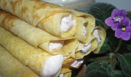 блинчики 3 злака с творожно-ягодным кремом