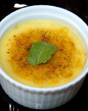 Черничный крем-брюле