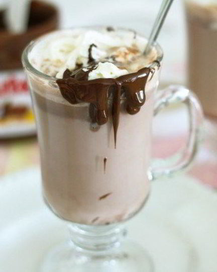 Рецепт фраппе с горячим шоколадом и кремом из фундука