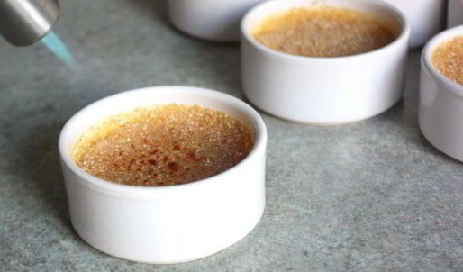 крем-брюле с медом и розмарином