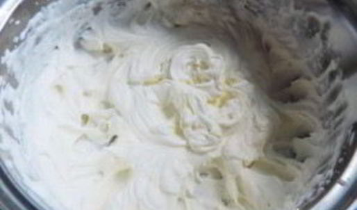 крем для клубничного торта