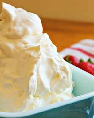 Крем из взбитых сливок