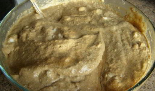 крем-капучино со сливками и сладким кофейным соусом