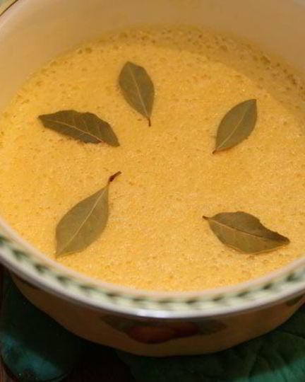 Рецепт лимонно-сметанного крем с лавровым листом