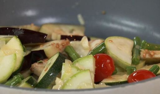 рагу из кабачков с кремом из цукини