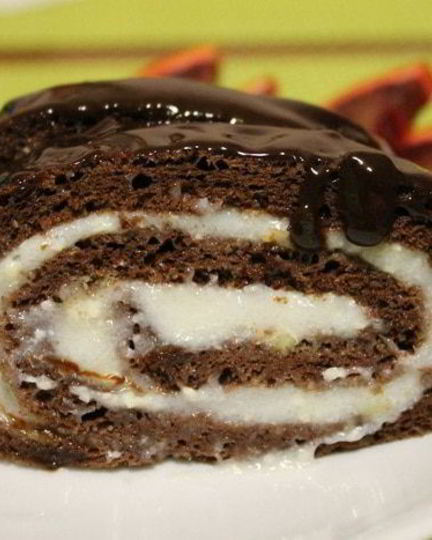 Рецепт шоколадного рулета с кремом из манки