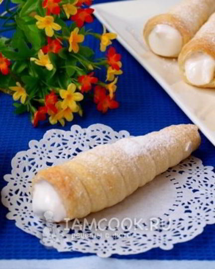 Рецепт трубочек из слоеного теста с кремом