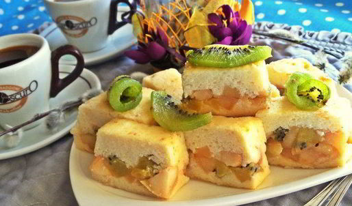 манный пудинг с фруктами