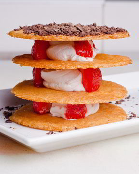 Мильфей с клубникой