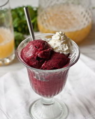 Черничное мороженое на сметане