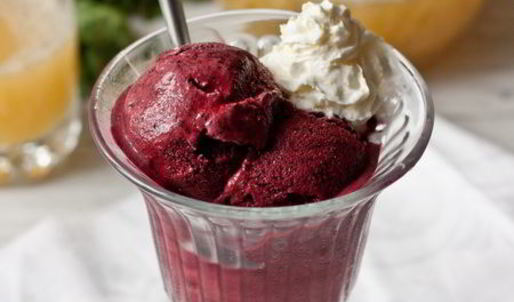 черничное мороженое на сметане