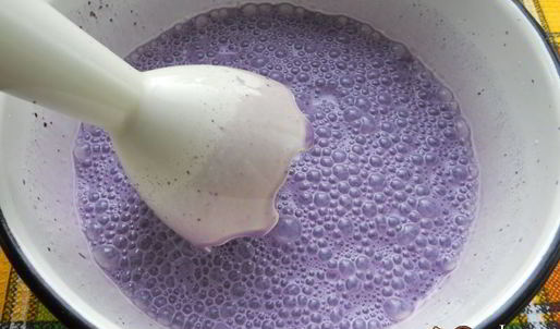 черничное мороженое с лимонной цедрой