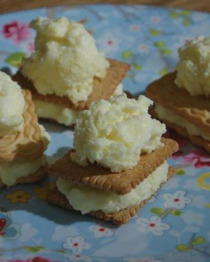 Рецепт йогуртового мороженого с ананасом