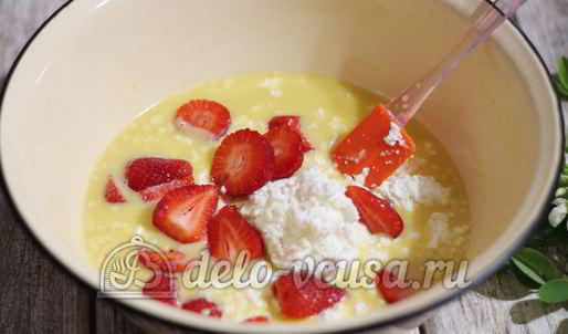 клубничное мороженое