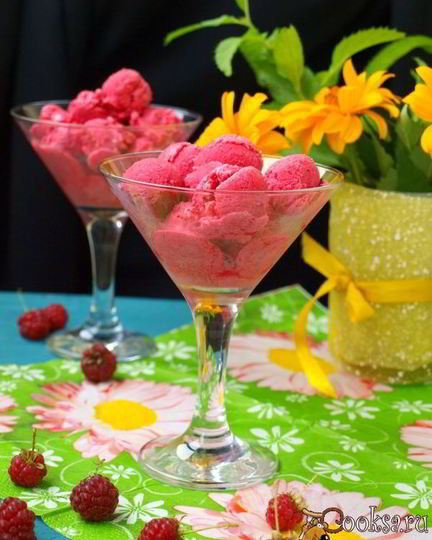 Рецепт малинового мороженого