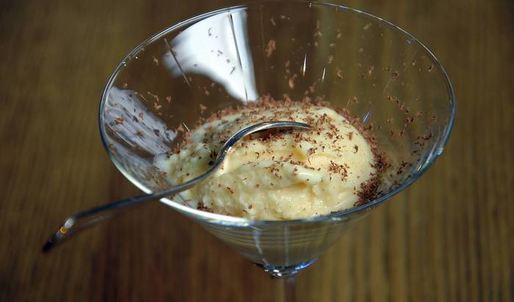 мороженое с белым шоколадом