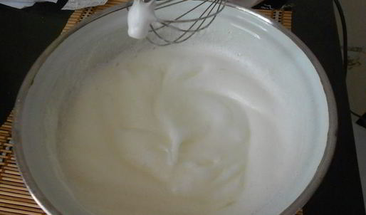 мороженое с ежевикой