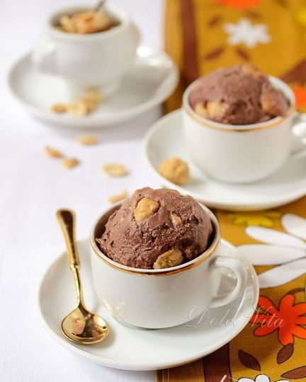 Рецепт шоколадна-арахисового мороженого