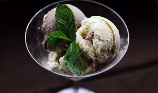 шоколадное и мятное мороженое