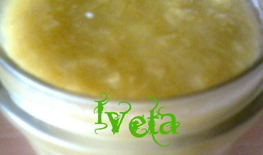 сливочно-ревеневое мороженое