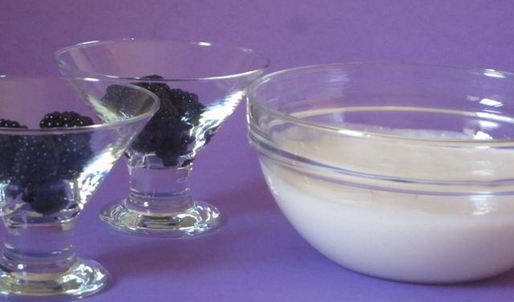 ежевика с муссом из зефира