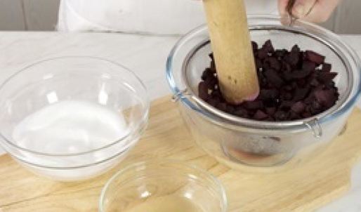 фруктово-ягодный мусс со взбитыми сливками